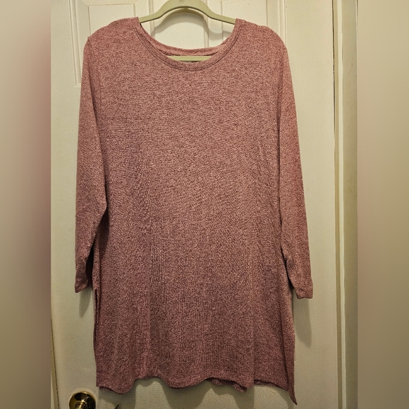 Old Navy Tops - Gently Used Old Navy Long-Sleeved Mauve Tunic with Side Slits - XL